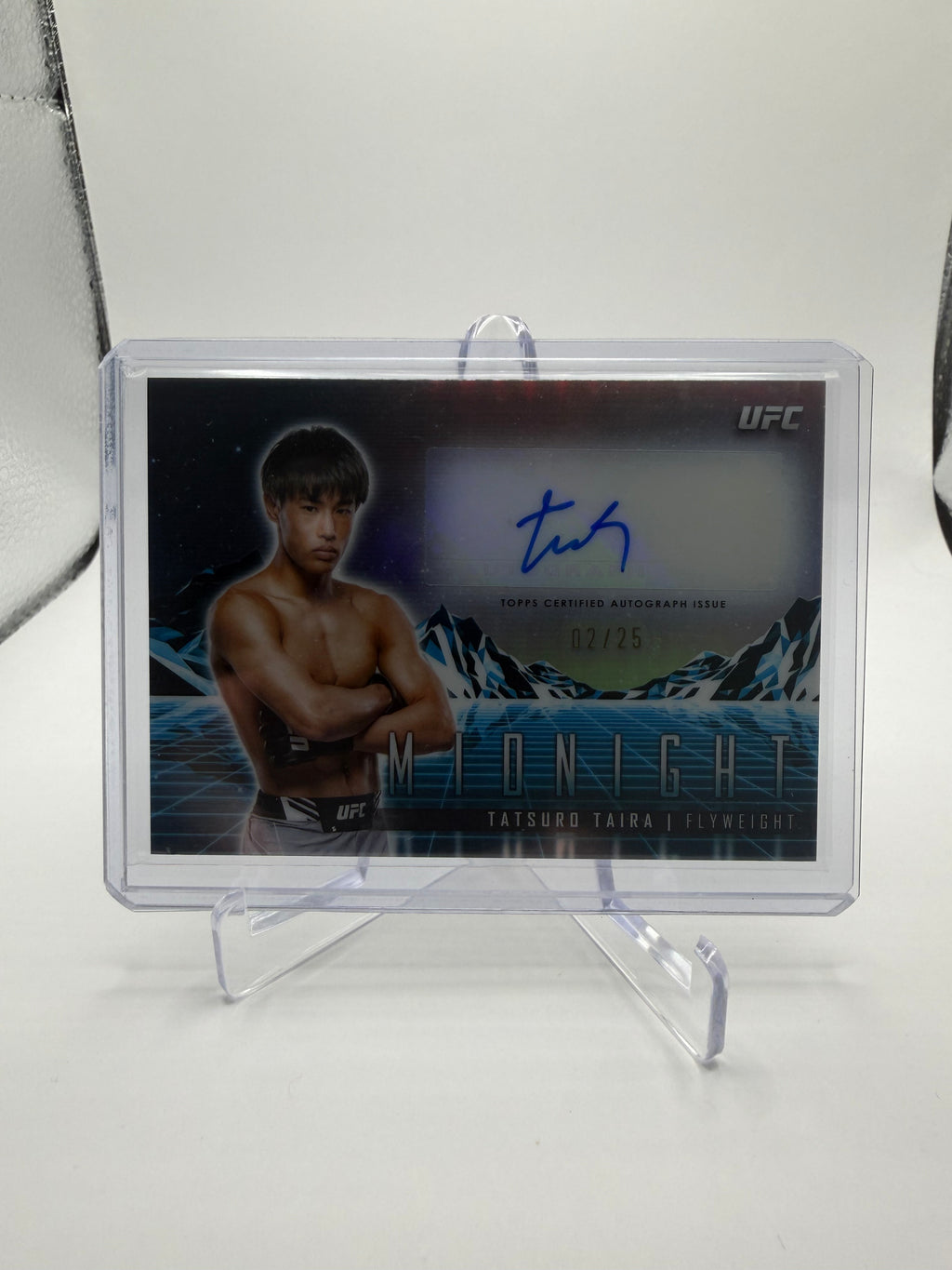 2024 Topps Midnight UFC Tatsuro Taira Horizon Signatures Autograph #HSA-TTA 02/25
