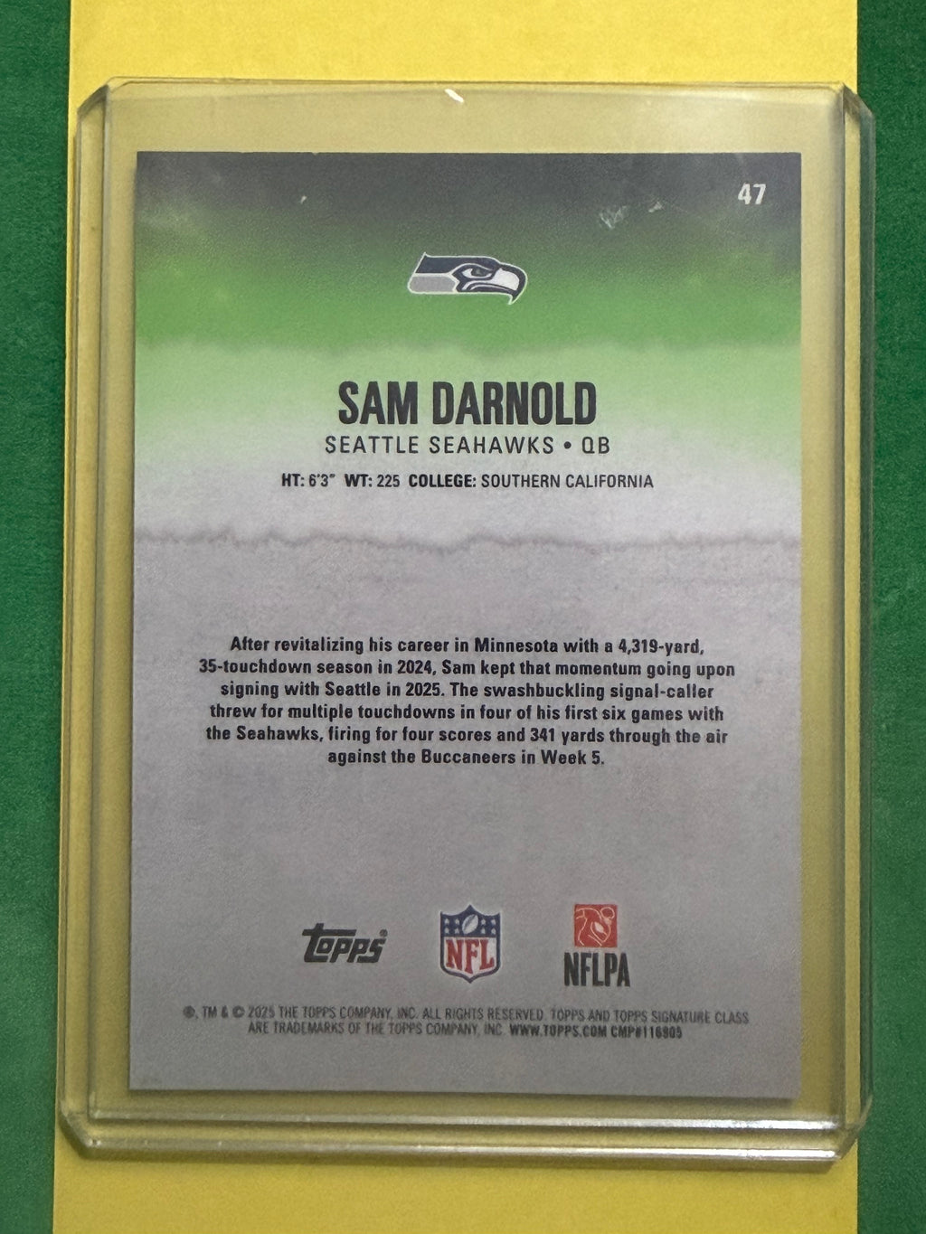 2025 Topps Signature Class Football Sam Darnold #47 Gold Kaleidoscope SSP