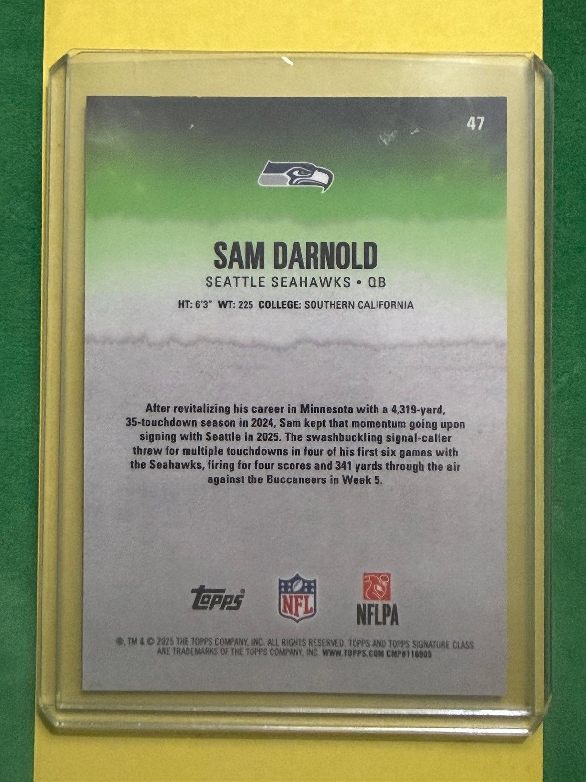 2025 Topps Signature Class Football Sam Darnold #47 Gold Kaleidoscope SSP