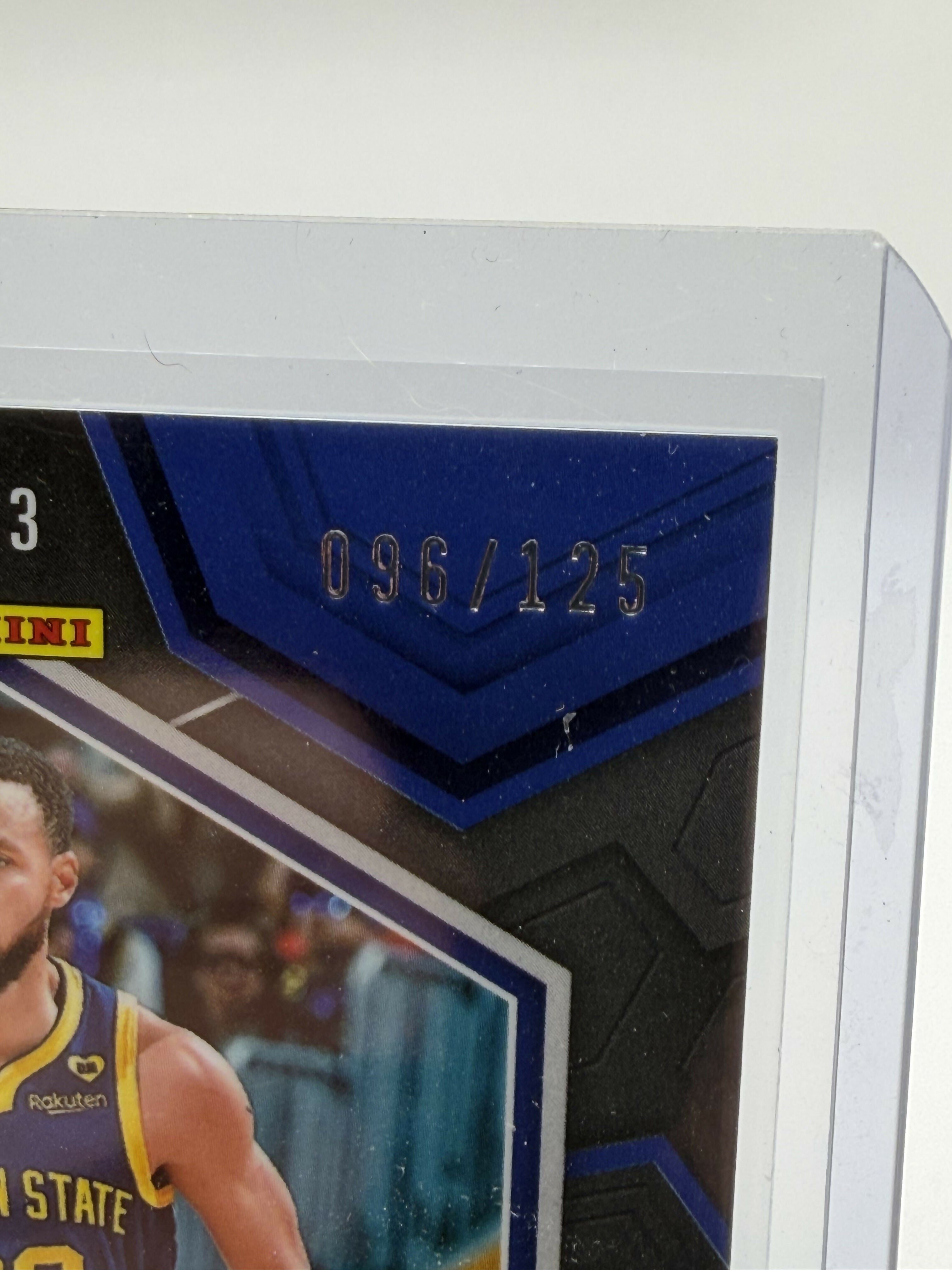 2023-2024 Panini Mosaic Steph Curry Blue Cracked Ice /125