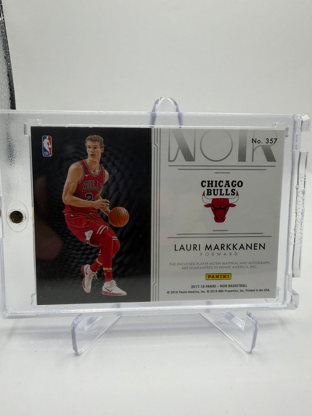2017-18 Panini Noir Basketball Lauri Markkanen Rookie Patch Autograph #357 /99