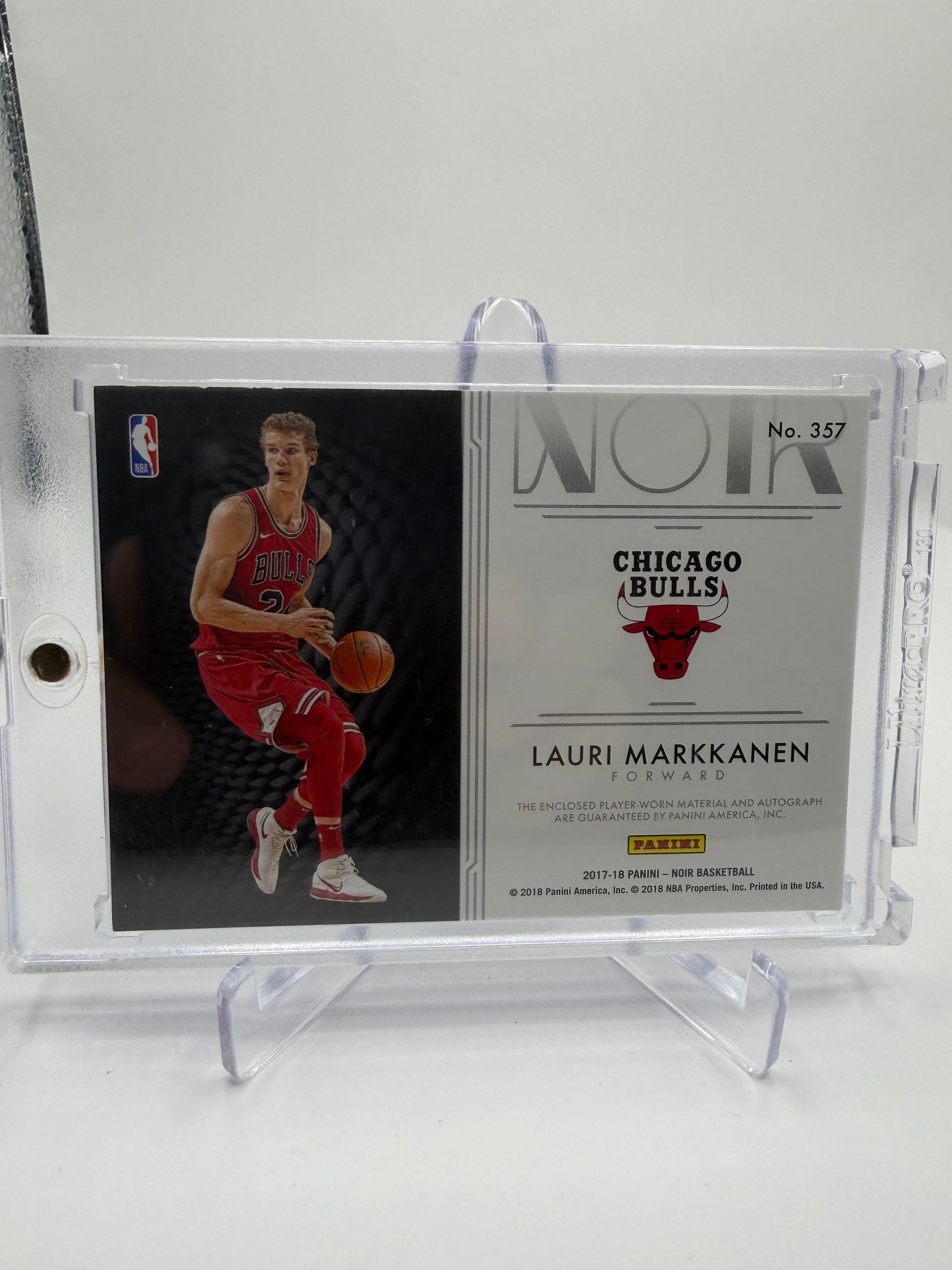 2017-18 Panini Noir Basketball Lauri Markkanen Rookie Patch Autograph #357 /99