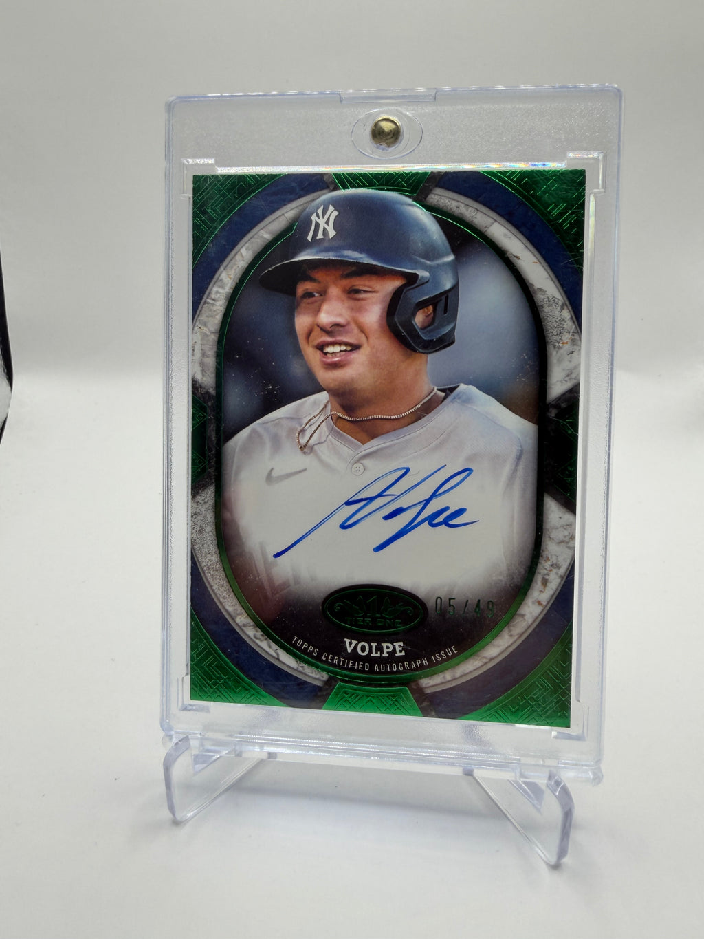 2025 Topps Tier One Baseball Tier One Shots Autographs Green Parallel Anthony Volpe #TOS-AV Autograph /49