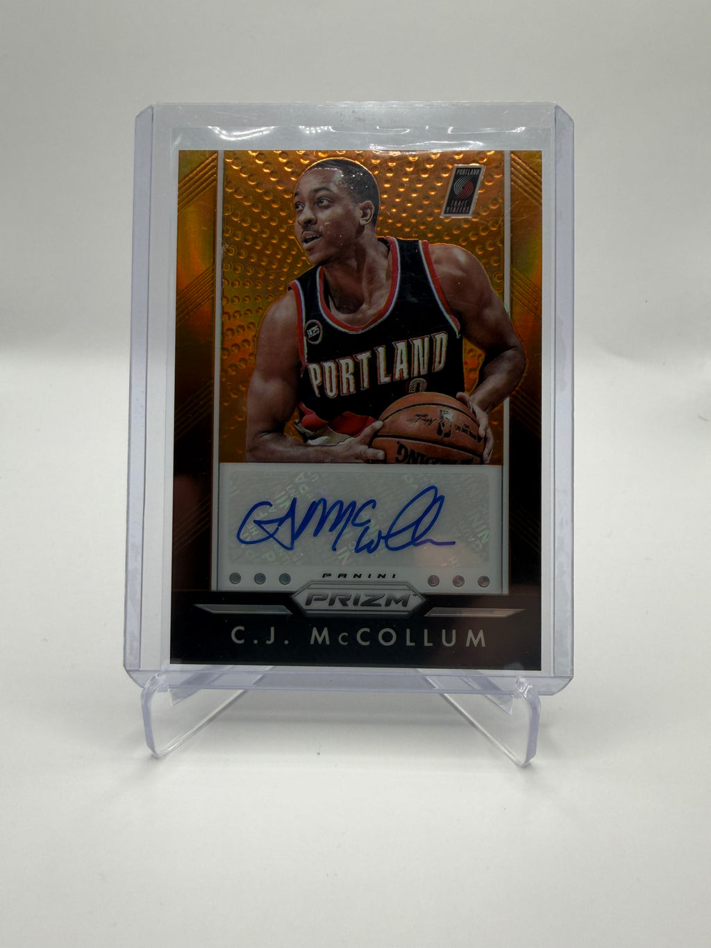 2015-16 Panini Prizm Basketball Autographs Orange Prizm C.J. McCollum Auto #P-CJM /65