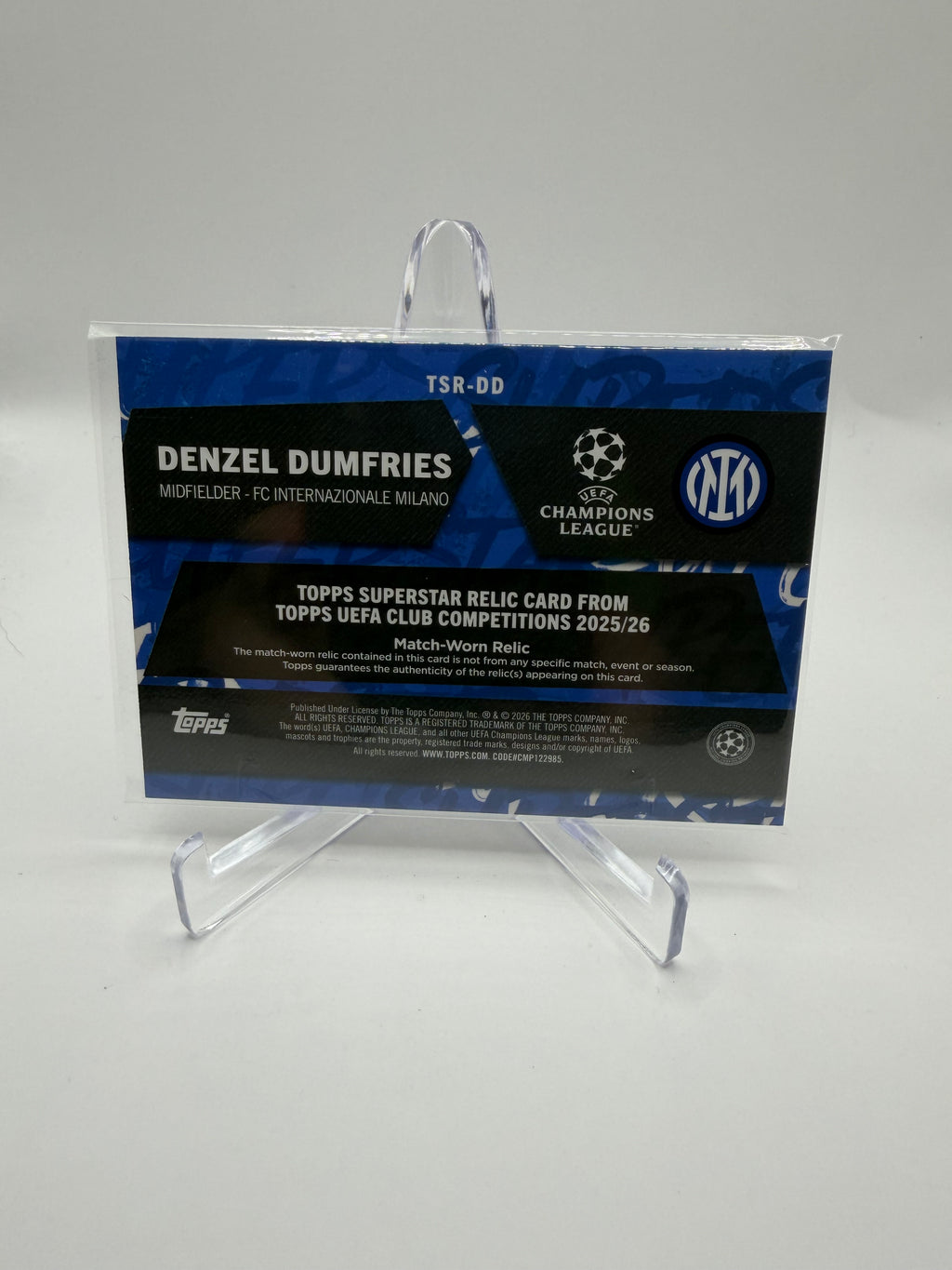 2025/26 Topps UEFA Club Competitions Superstar Relic Denzel Dumfries Match-Worn Relic Black Parallel /10