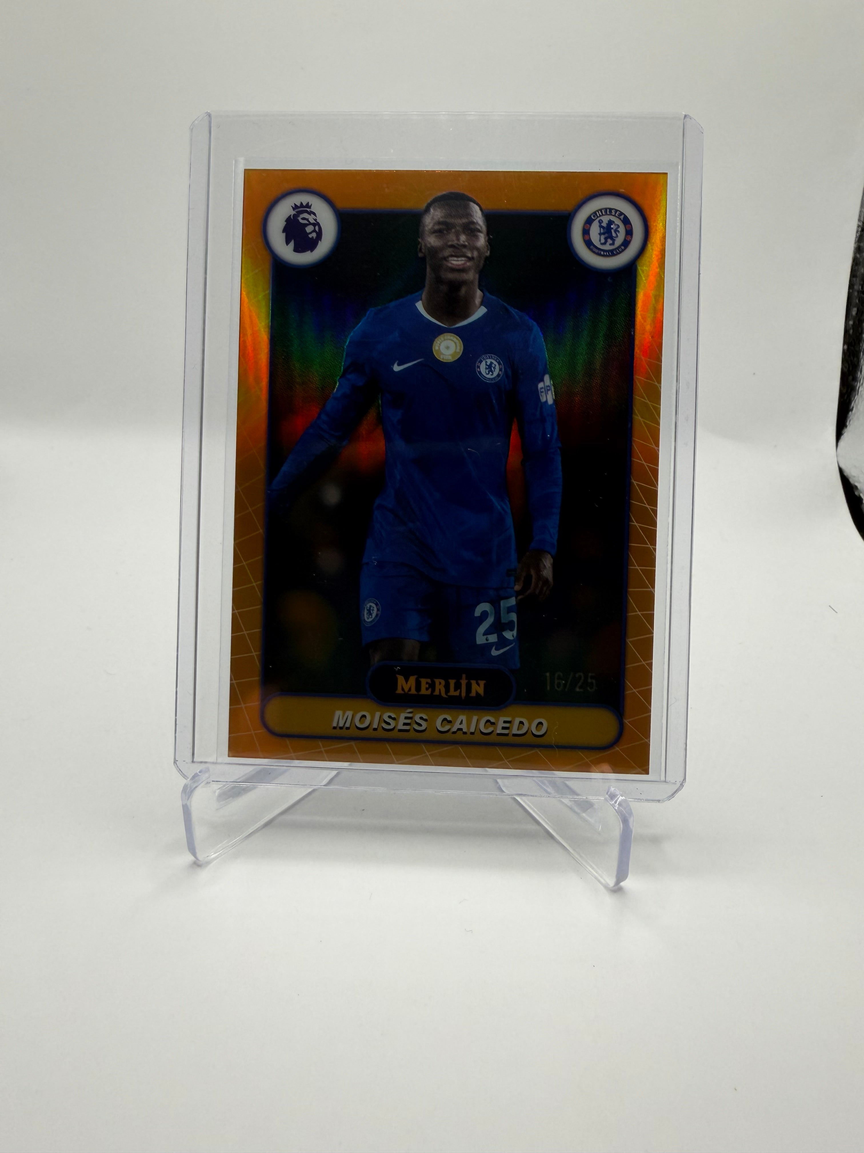 2026 Topps Merlin Premier League Moisés Caicedo Orange Refractor #61 /25