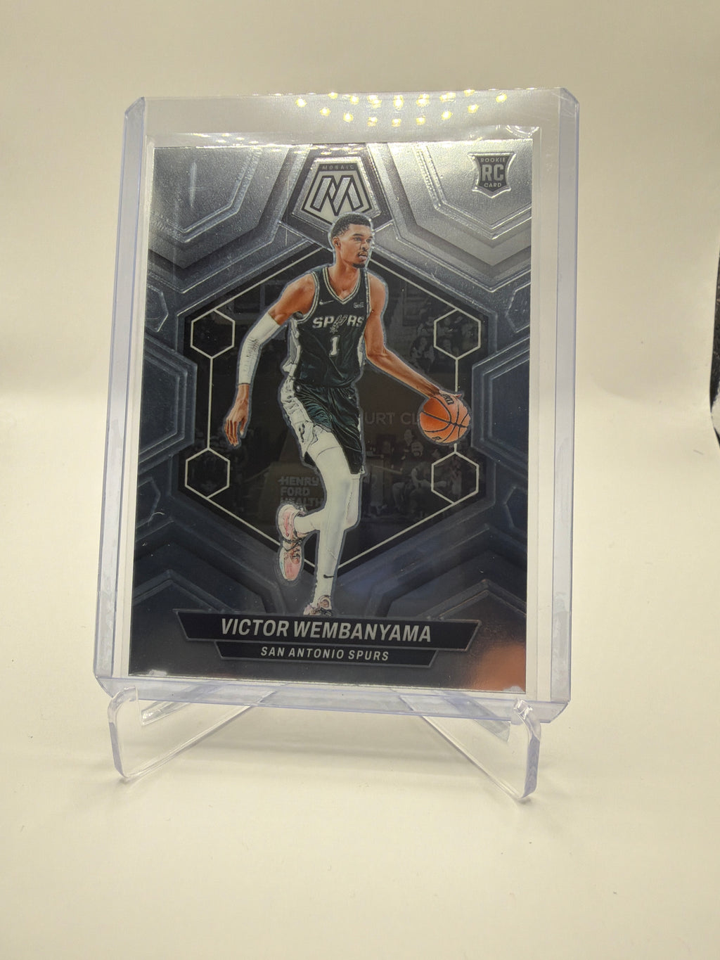 2023-24 Panini Mosaic Basketball Victor Wembanyama Rookie Card #238 Base
