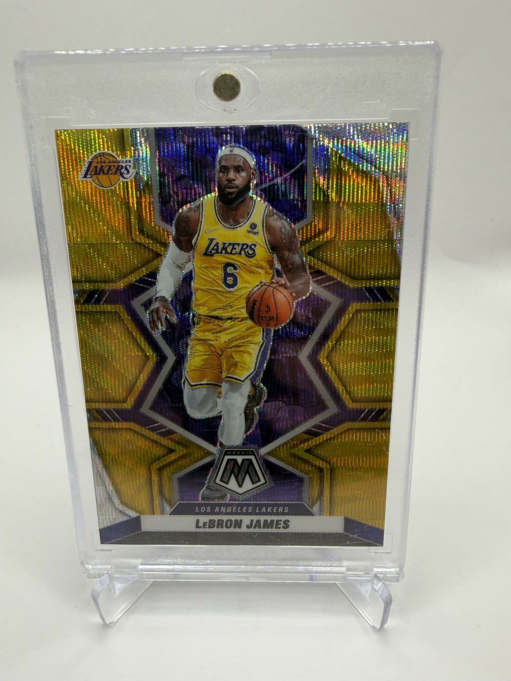2021-2022 Panini Mosaic LeBron James Gold Wave
